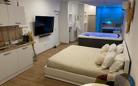 Superbe suite avec patio et sauna